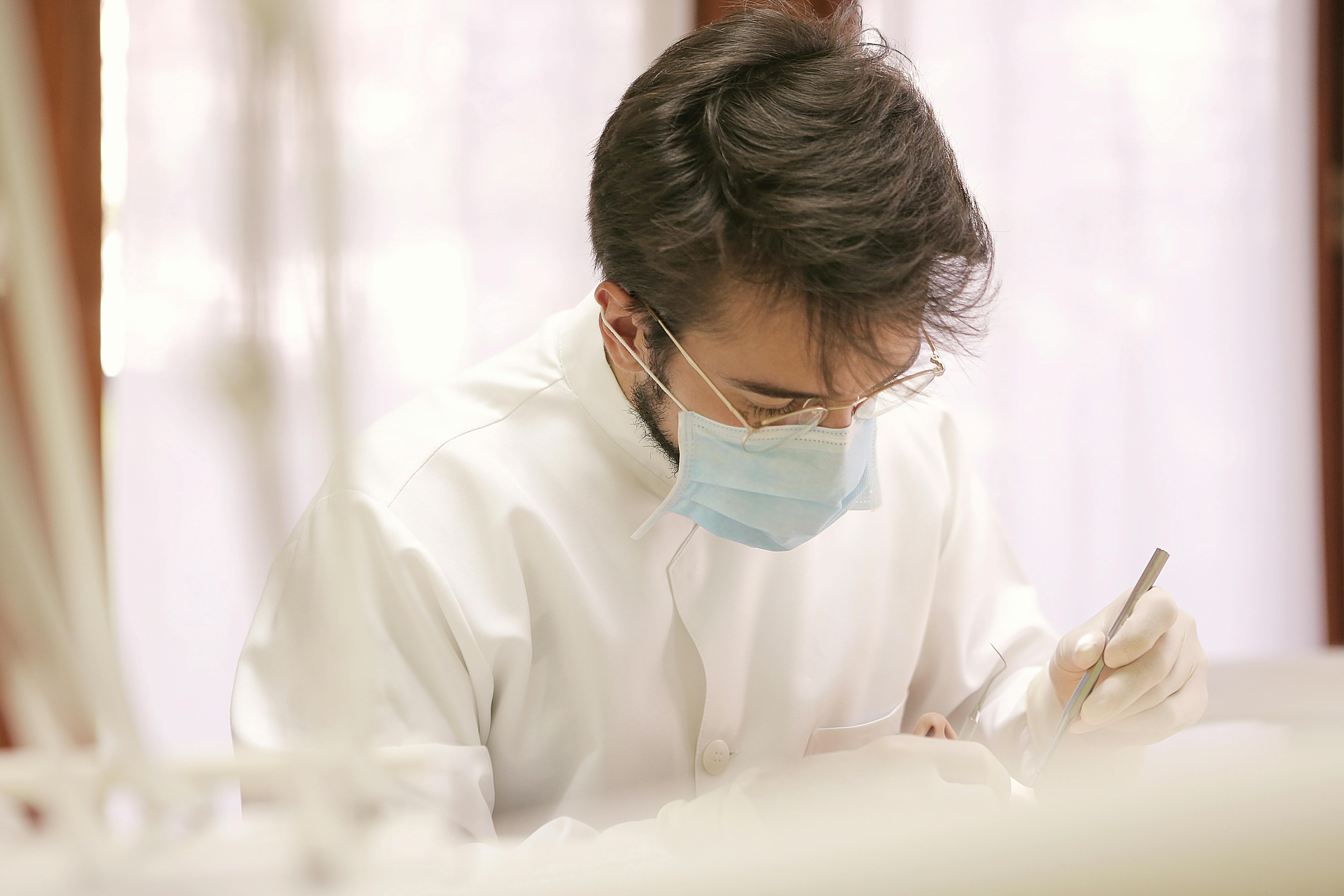Profissional Cliniz em atendimento